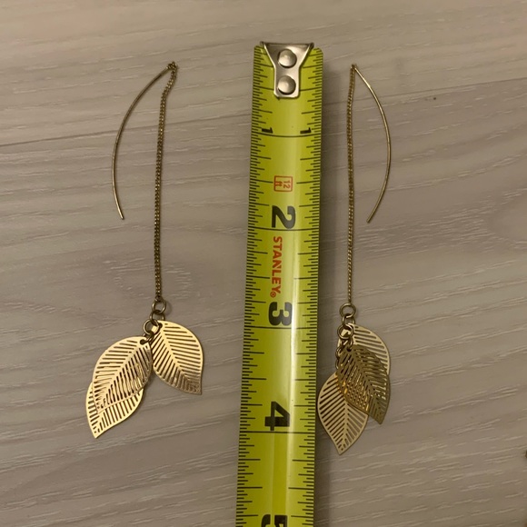 Fairycore/Greek Goddess Golden Leaf Necklace & Earrings Set 💛 - Picture 7 of 9